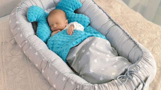 Bedste Babynest Til Sikker Søvn For Babyer (Bedst i Test 2023)